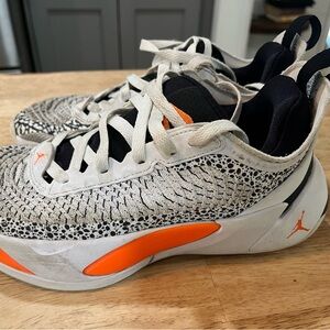 Nike Luka 1 Jordan Basketball Shoe DQ6513-108 White Black Total Orange GS SZ 4Y